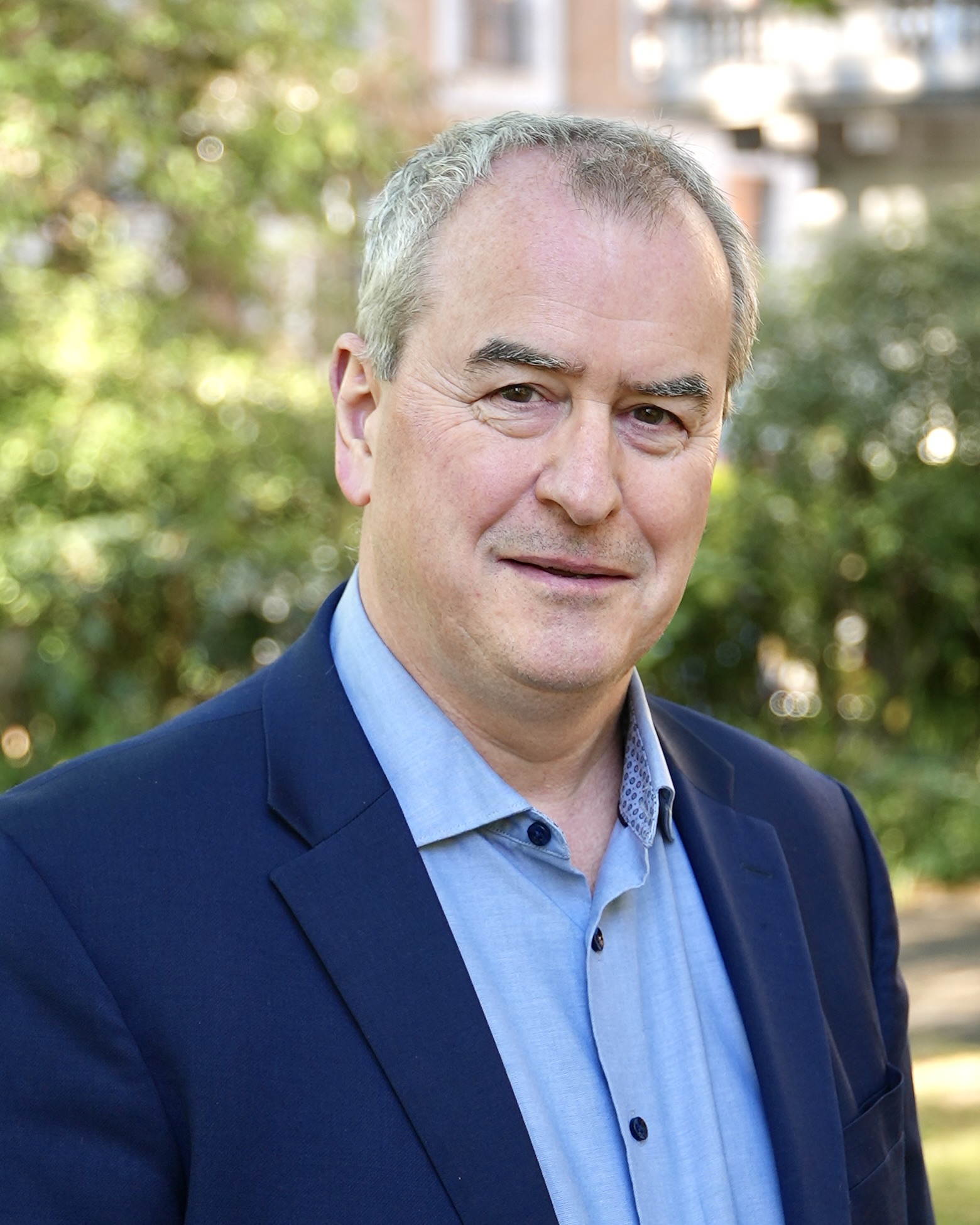 Dr Kenny Simmen